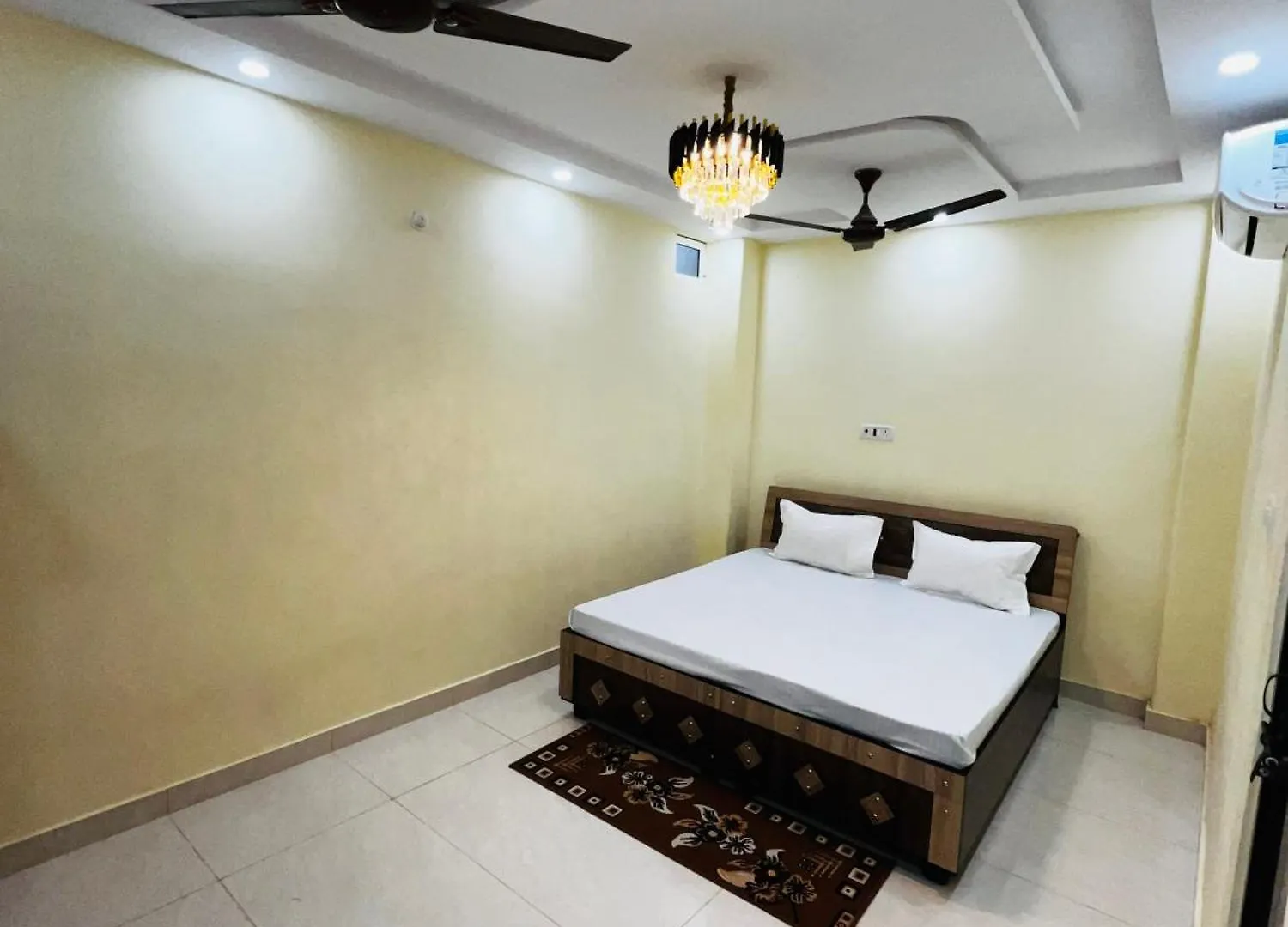 New Kashi Residency Hotel Varanasi 0*,  India